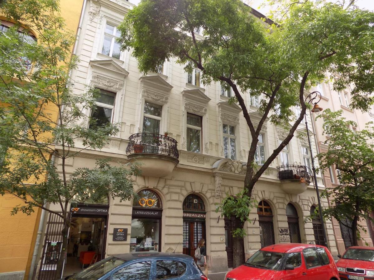 Leo22 Apartman Budapest Exteriör bild