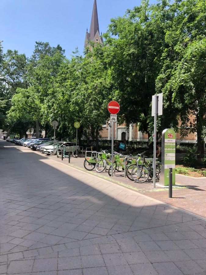 Leo22 Apartman Budapest Exteriör bild