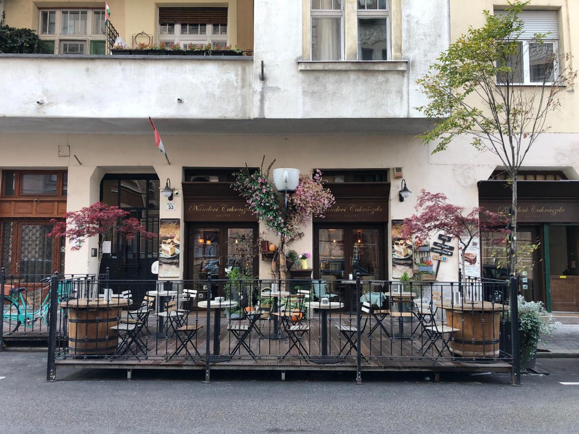 Leo22 Apartman Budapest Exteriör bild