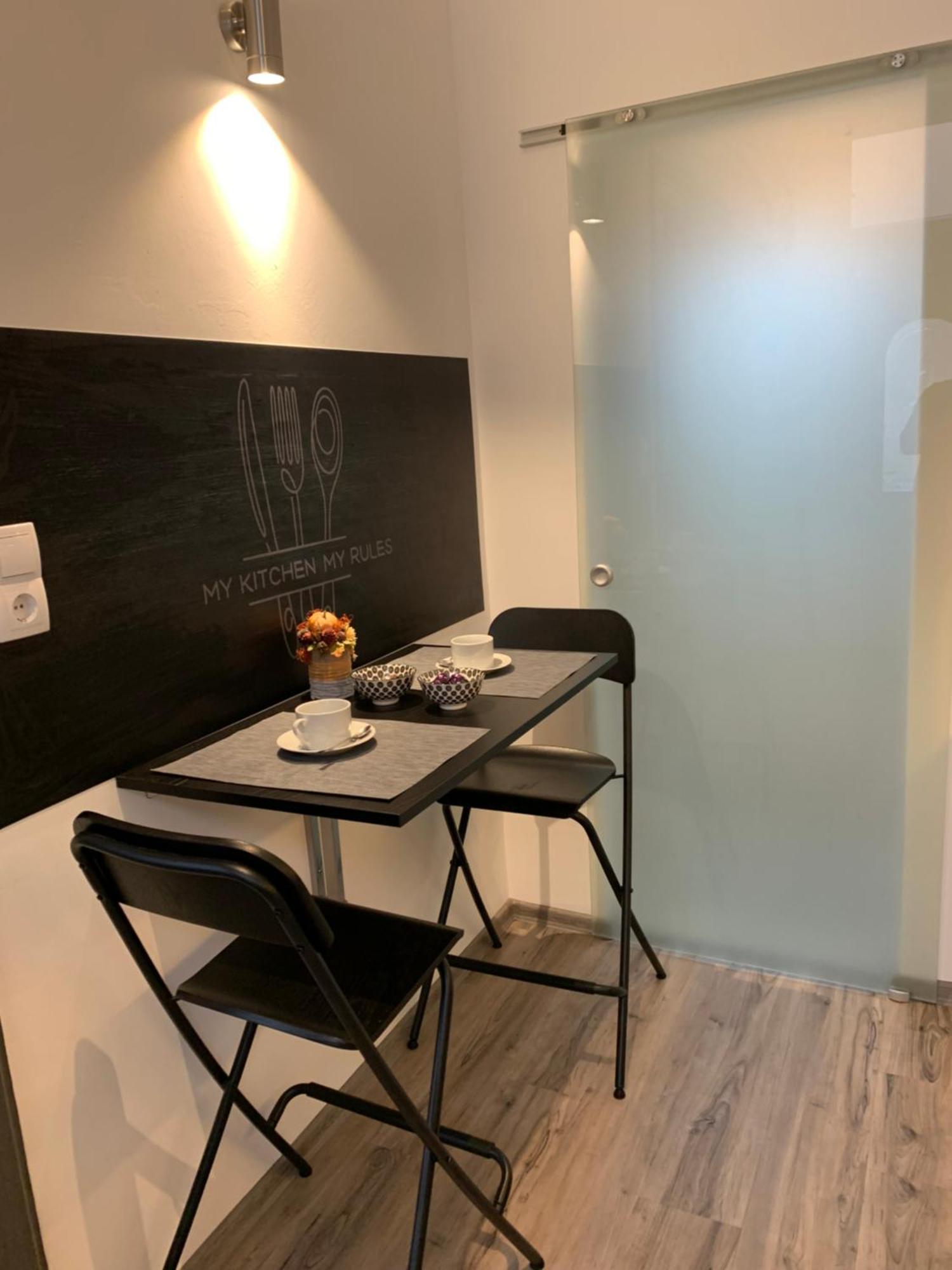 Leo22 Apartman Budapest Exteriör bild