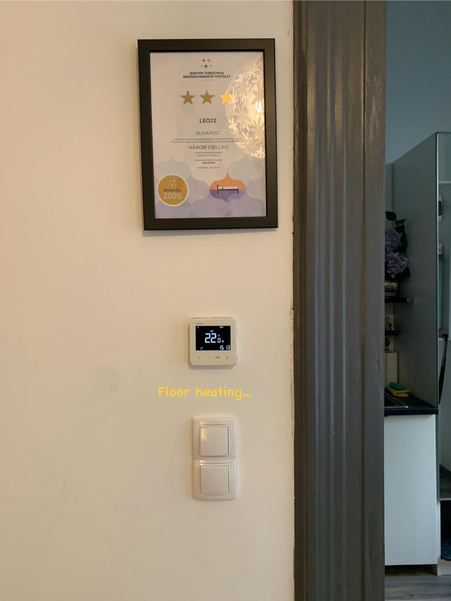 Leo22 Apartman Budapest Exteriör bild